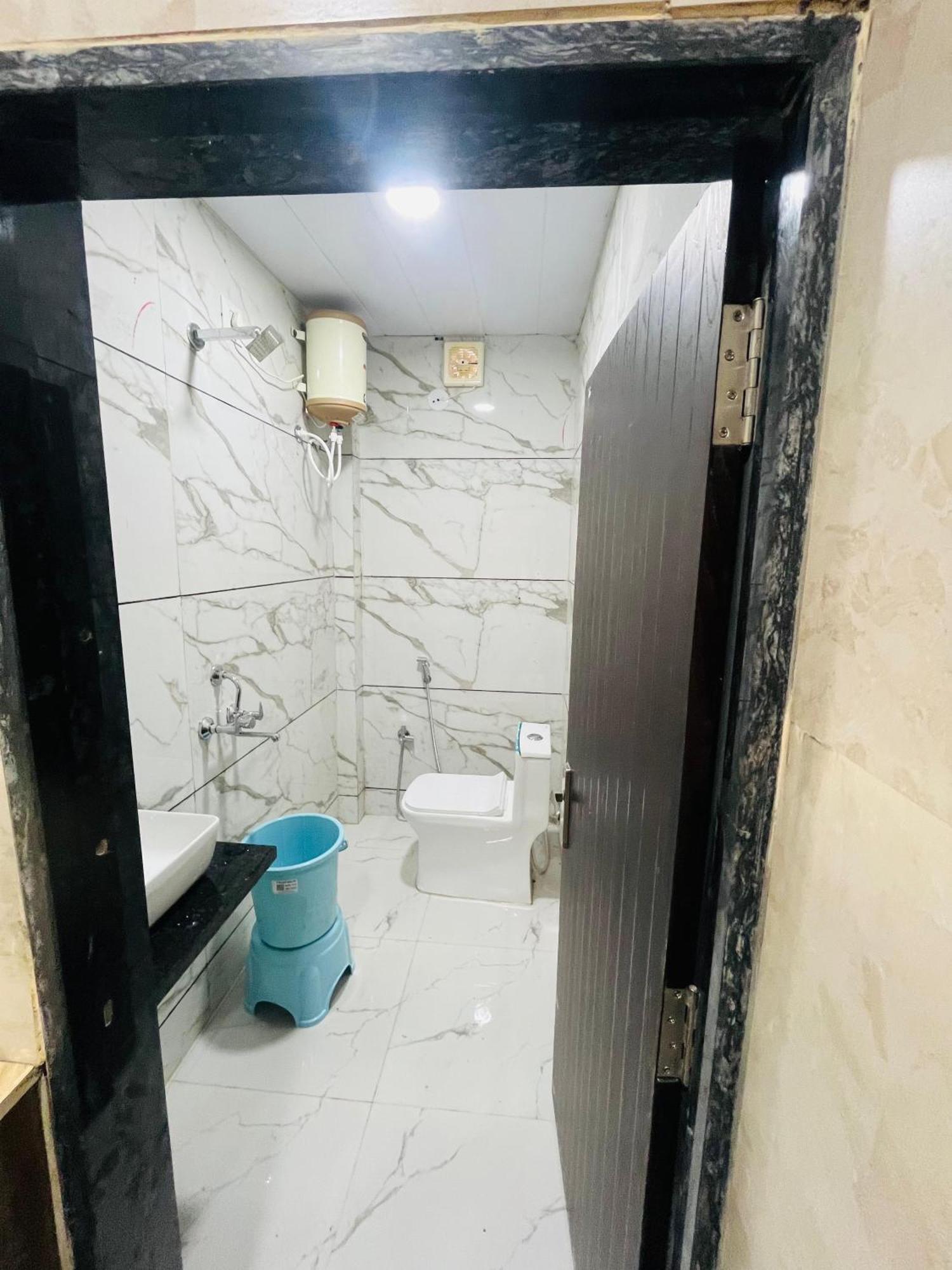 Hotel Sk Tower اوجاين المظهر الخارجي الصورة