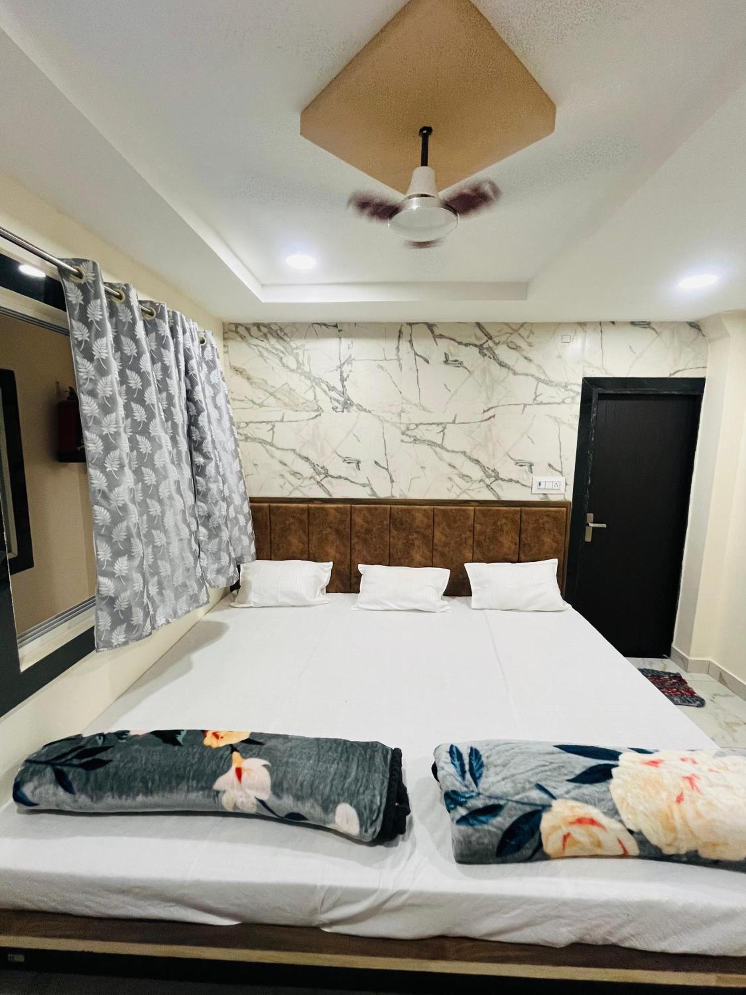 Hotel Sk Tower اوجاين المظهر الخارجي الصورة