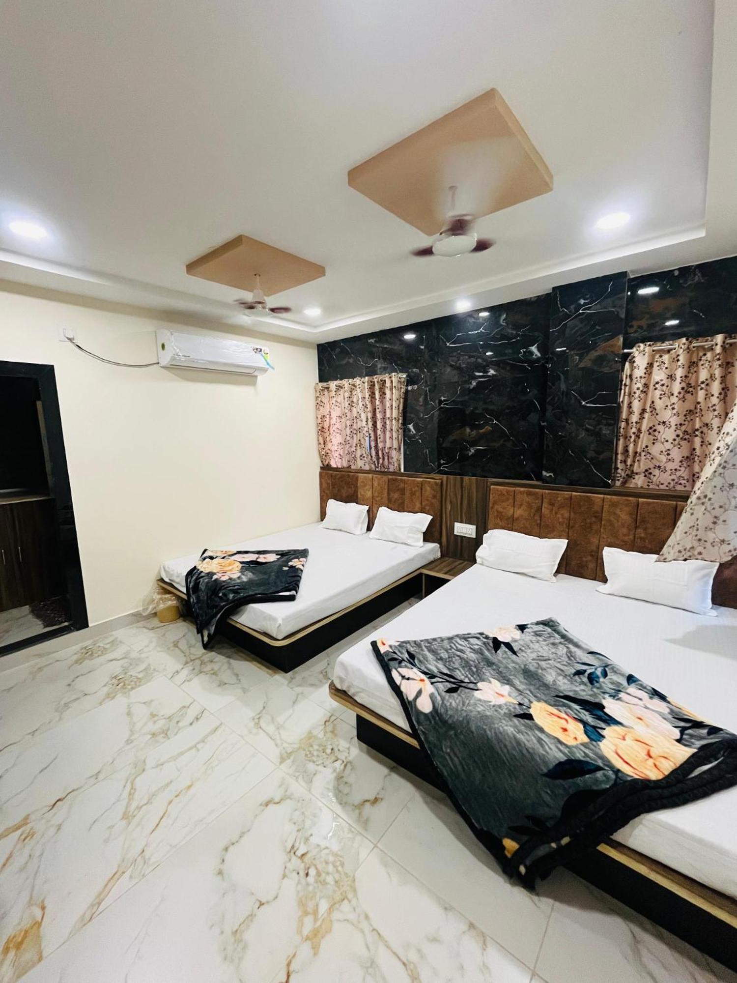 Hotel Sk Tower اوجاين المظهر الخارجي الصورة