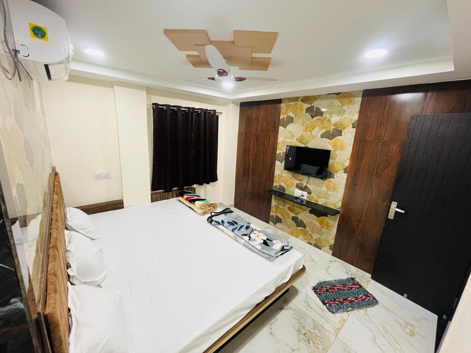 Hotel Sk Tower اوجاين المظهر الخارجي الصورة